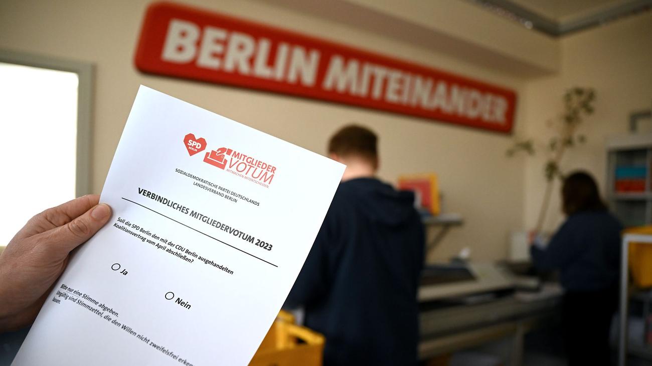 Parteien: Berliner SPD Startet Mitgliedervotum Zum Koalitionsvertrag ...