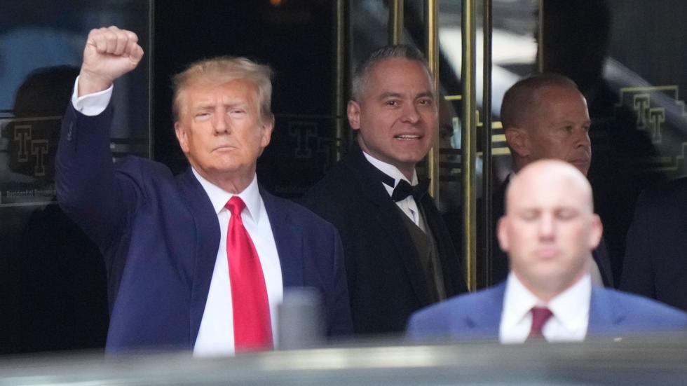 Breaking Trump Legt Bei Zöllen Nach Die Brandgefährliche Drohung An China - lj060g5