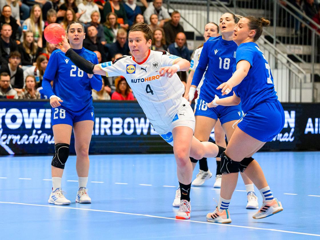 Handball Nach Kantersieg DHB-Frauen können für WM planen ZEIT ONLINE