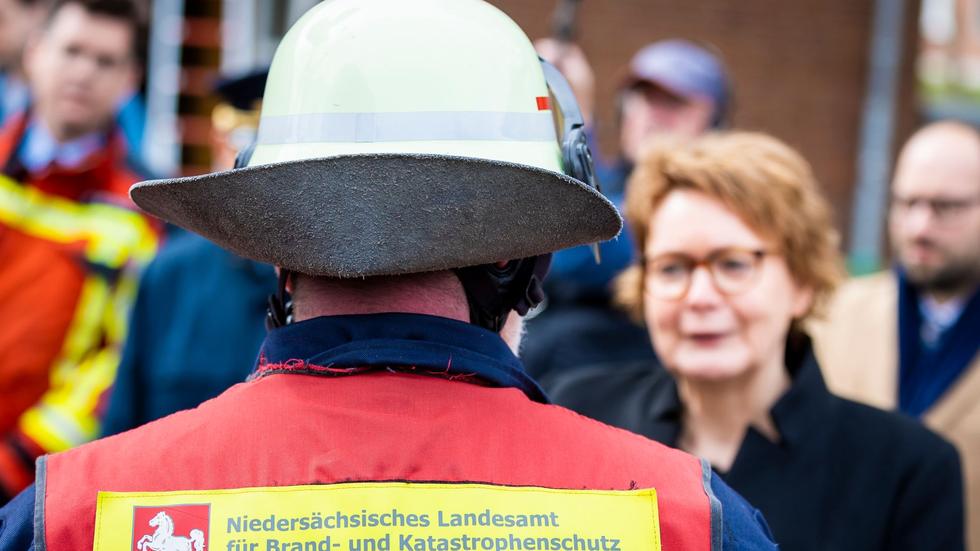 Brand- Und Katastrophenschutz: Landesfeuerwehrpräsident Fordert Mehr ...