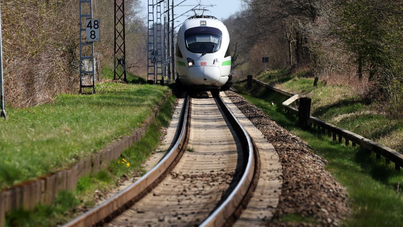Verkehr Bahnstrecke RostockStralsund Weiter kein Ausbau geplant