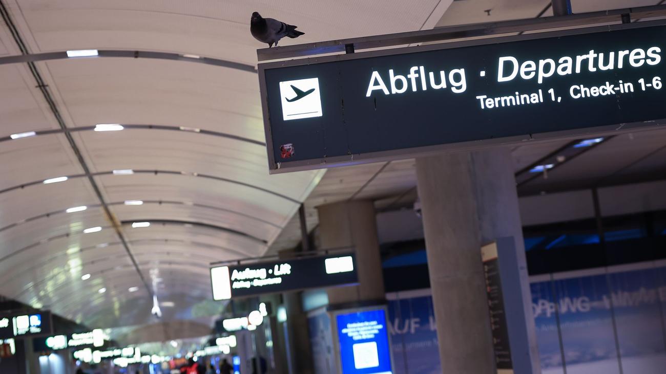 Luftverkehr: Kurzfristiger Warnstreik am Flughafen: Abflüge gestrichen ...