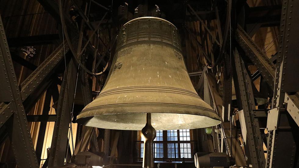 Kölner Dom: Jubiläum: Der "Decke Pitter" wird 100 | ZEIT ONLINE