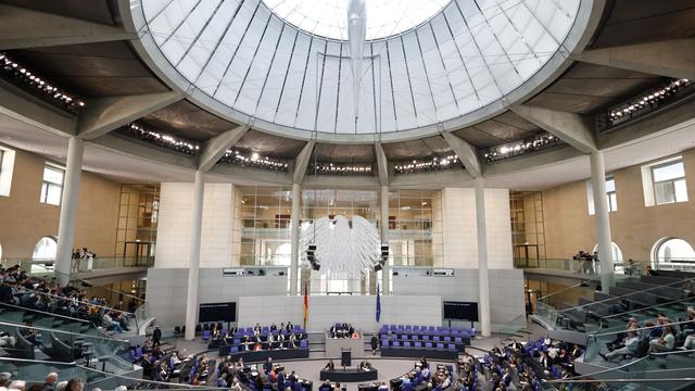 Bundestag: Forderung: Mehr Transparenz bei Abgeordneten-Nebeneinkünften