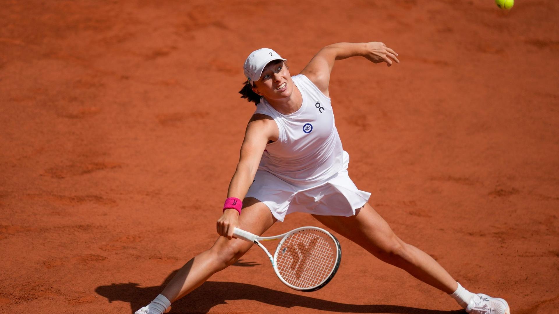 Tennis: Final-Krimi: Swiatek feiert dritten Triumph bei French Open
