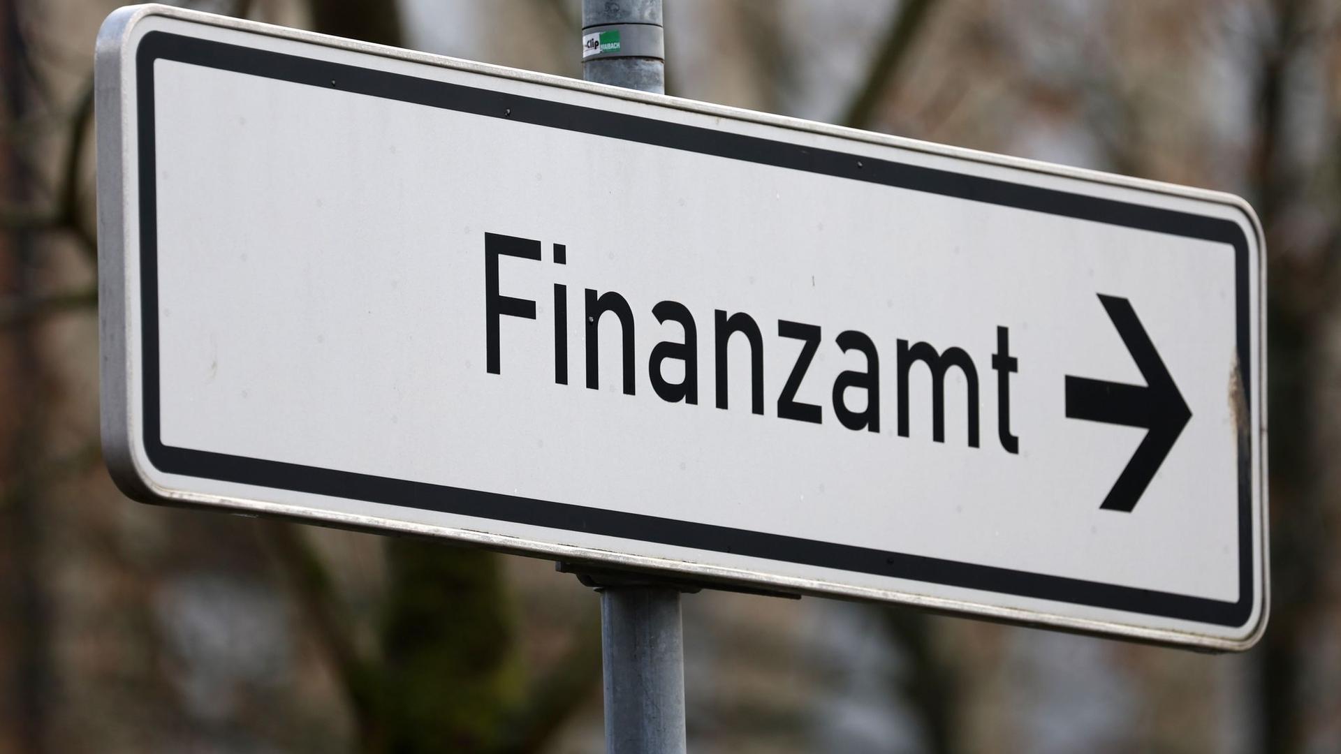 Verwaltung: Sachsen entstaubt Sprache der Finanzämter