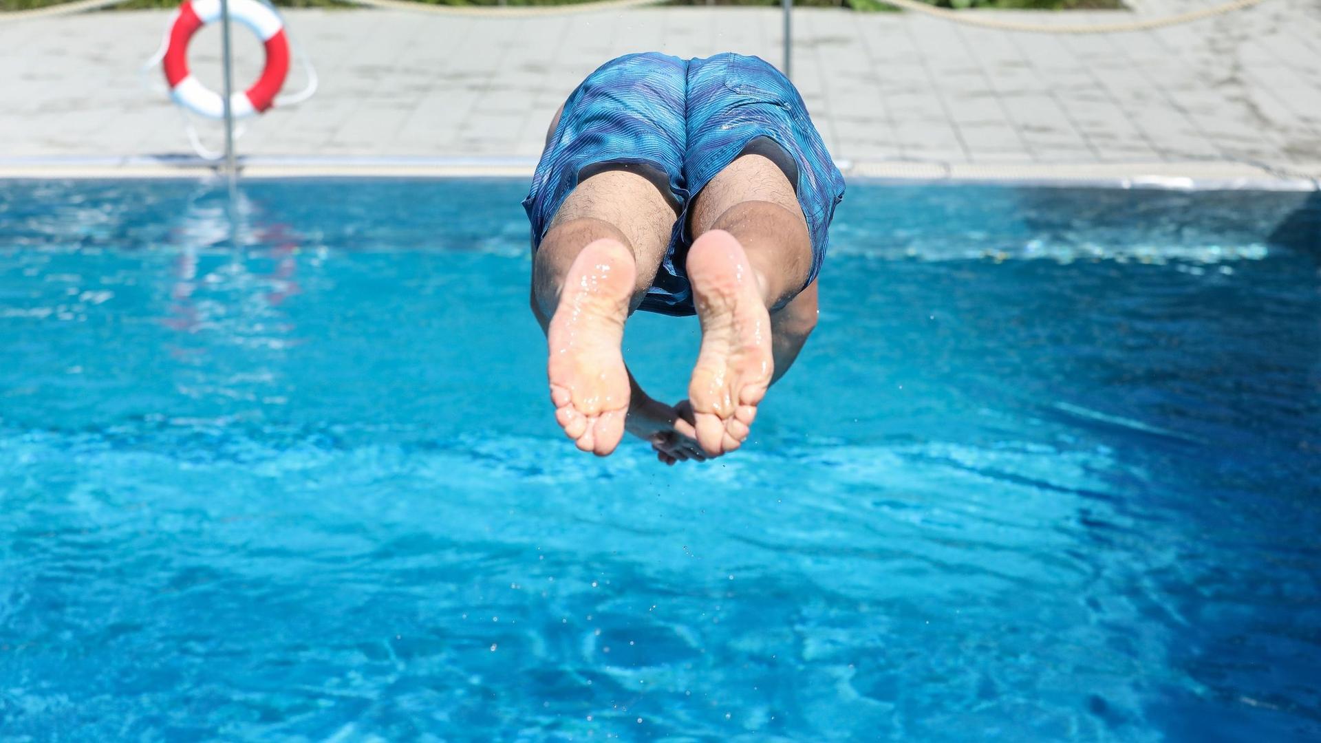 Vorhersage: Schwimmbadwetter in Hessen: bis zu 32 Grad