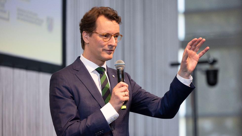 Parteien: Wüst: CDU-Landesverbände bei Kanzlerkandidaten-Kür wichtig ...