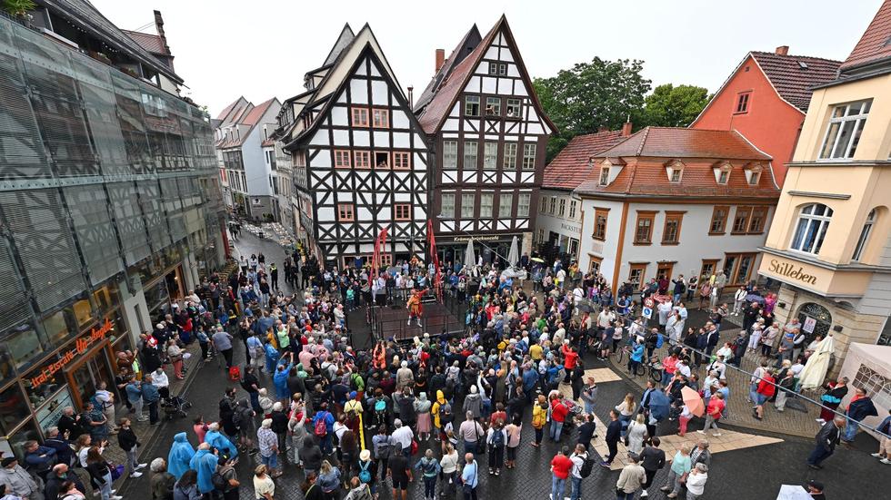 Kommunen 110 000 besucher beim erfurter kr merbr ckenfest zeit online