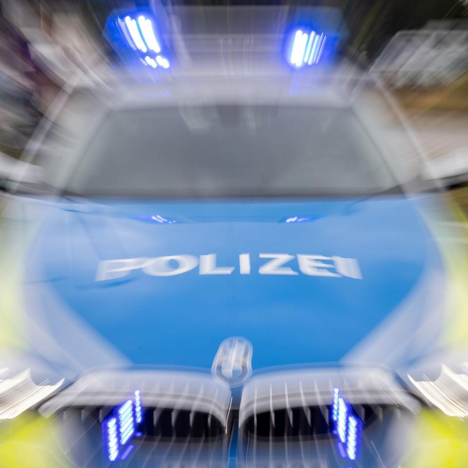 Berlin-Charlottenburg: Prügelei mit Flaschen: Schwangere und drei Männer  verletzt