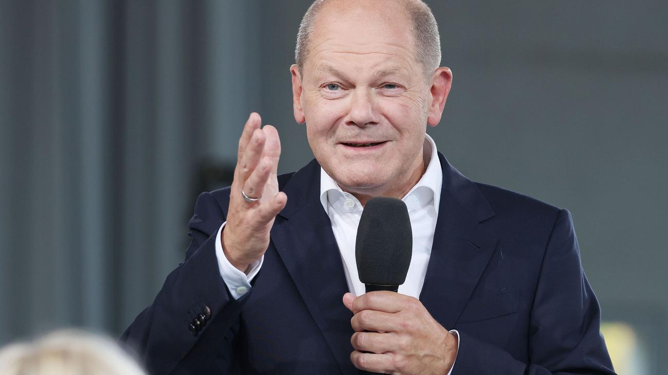 Bundesregierung: Kanzler Scholz Kommt Zu Gespräch Mit Bürgern Ins ...