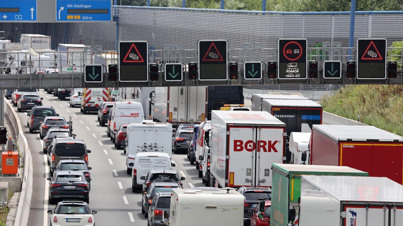 Verkehr: Stockender Verkehr Im Norden Zum Ferienbeginn | ZEIT ONLINE