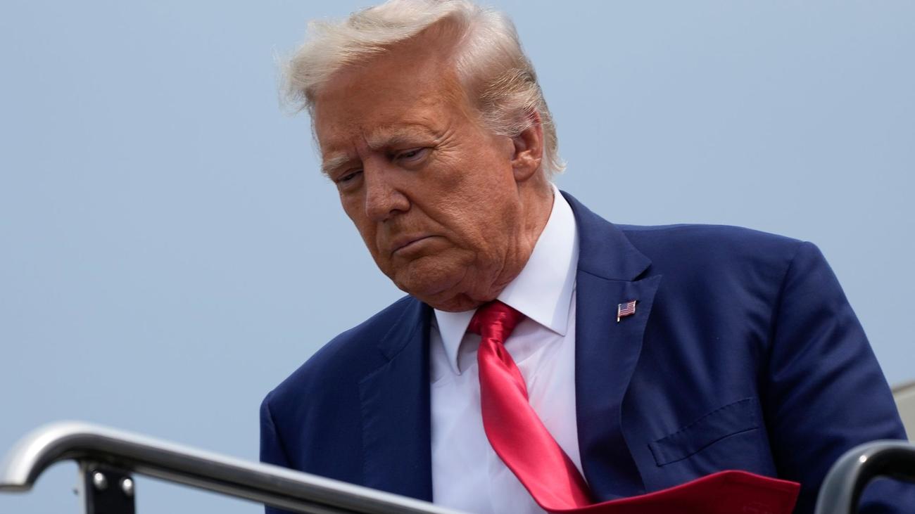 Breaking News Rückschlag Für Trump Gericht Untersagt Festnahmen Bei Razzien - 2p0tuph