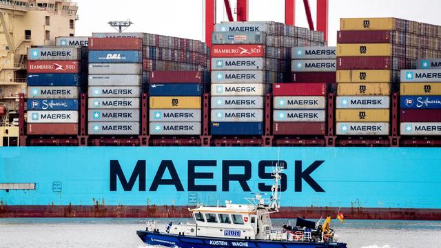 Reederei: Maersk hebt trotz weiterer Einbrüche Prognose für 2023 an