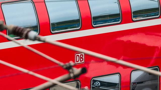 Regensburg: Regionalzug rammt Prellbock: Drei Fahrgäste verletzt