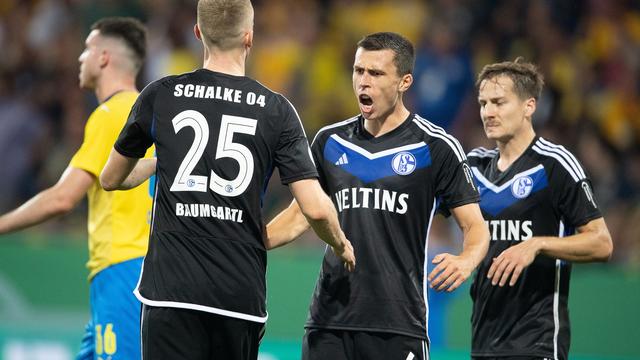 DFB-Pokal: Schalke 3:1 bei Eintracht Braunschweig: Zweite Pokalrunde