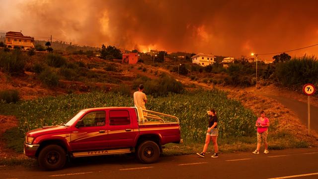 Notfälle: Brände in Europa und Kanada halten Zehntausende in Atem