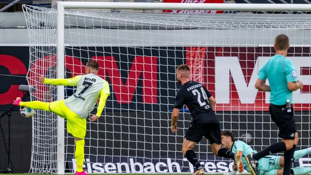 Fußball: Kaiserslautern gelingt Auswärtssieg in Paderborn