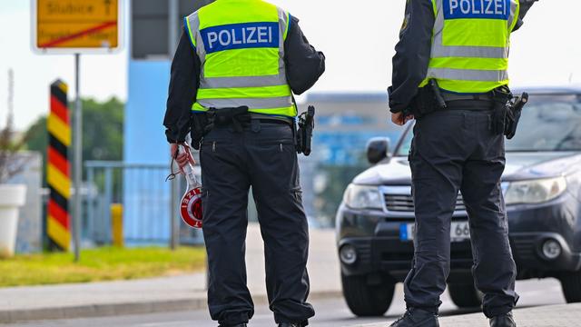 Kontrolle: Bundespolizei fasst in Pirna zwei mutmaßliche Schleuser