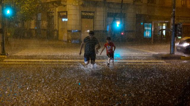 Überschwemmungen: Ausgehverbot wegen Unwetter in Spanien - zwei Tote