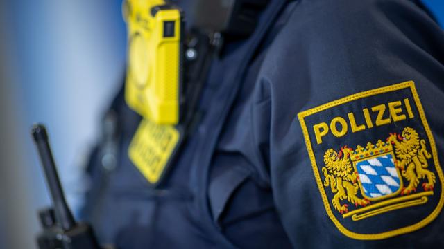 Schwabach: 24-Jähriger beißt nach Streit mit Freundin zwei Polizisten