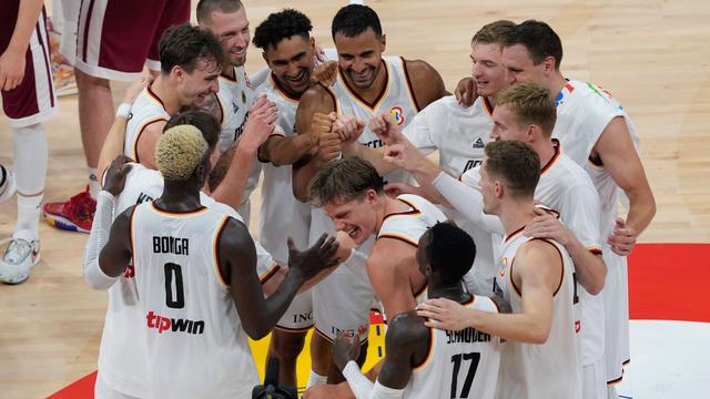 Sieg gegen Lettland: Basketballer erstmals seit 2002 im WM-Halbfinale