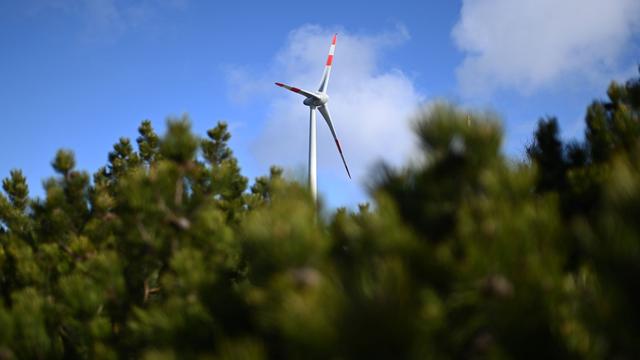 Energie: Keine Bauanträge: Hauk sorgt sich um Windkraft im Staatswald