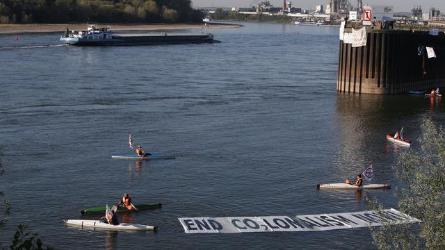 Prozess: Klimaaktivisten wegen Blockade von Hafenbecken vor Gericht