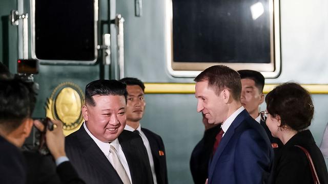 Treffen mit Putin: Nordkoreas Machthaber trifft in Russland ein