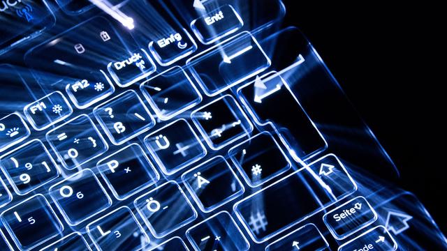 Digitalisierung: Cybersicherheit: Innenminister appelliert an Unternehmen