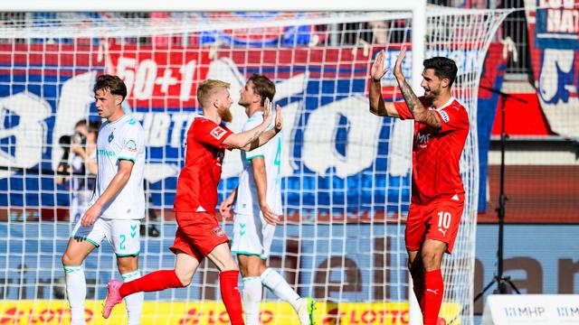 4. Spieltag: Erstliga-Sieg und Schmidt-Rekord: Heidenheim bezwingt Bremen