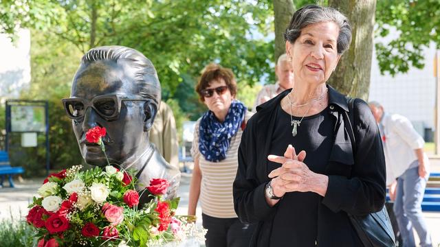 Geschichte: Tochter von Salvador Allende besucht Allende-Viertel