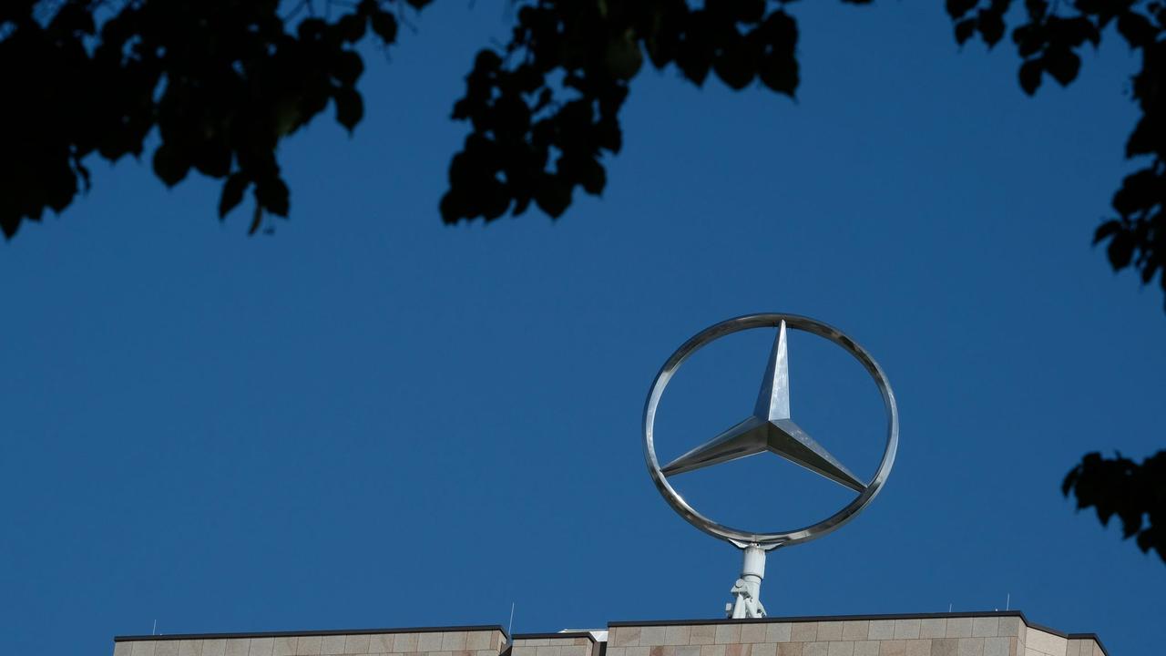 Gebäude des Autobauers in Stuttgart: Dieser Mercedes-Stern