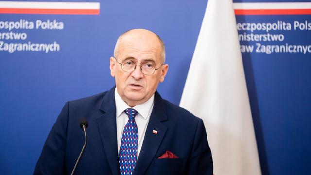 Ermittlungen: Visa-Affäre: Polens Außenminister tritt nicht zurück