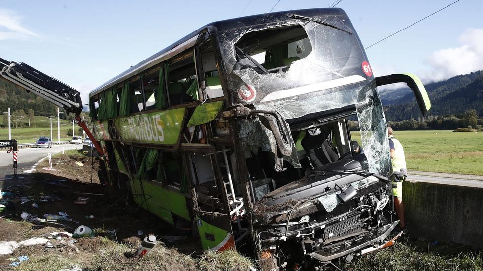 Unfälle: Unfall Mit Bus Aus Berlin In Österreich: Tote, 46 Verletzte ...