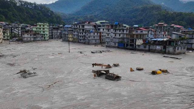 Unwetter: Mindestens 38 Tote nach Sturzflut in Indien