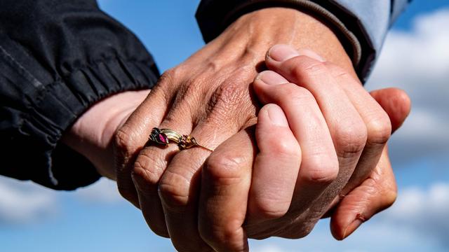 Gesellschaft: Zahl der Scheidungen von Langzeit-Ehen steigt stark