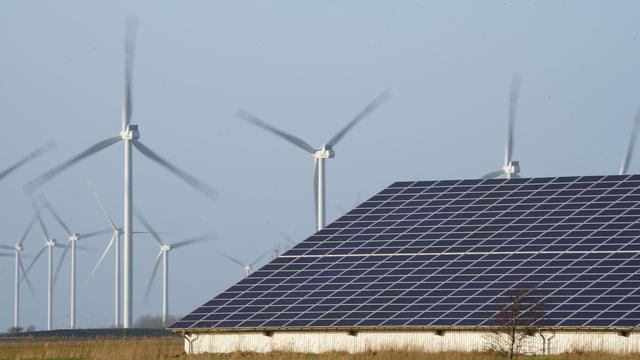 Erneuerbare Energien: Aufwärtstrend bei Ausbau von Windrädern an Land