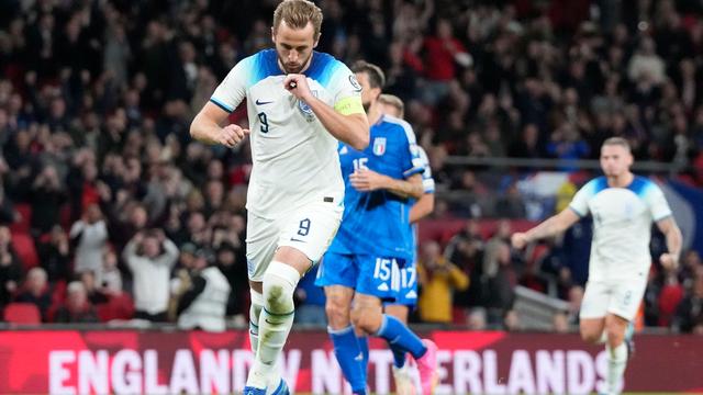 Fußball: Kane trifft doppelt: England löst EM-Ticket - Italien bangt