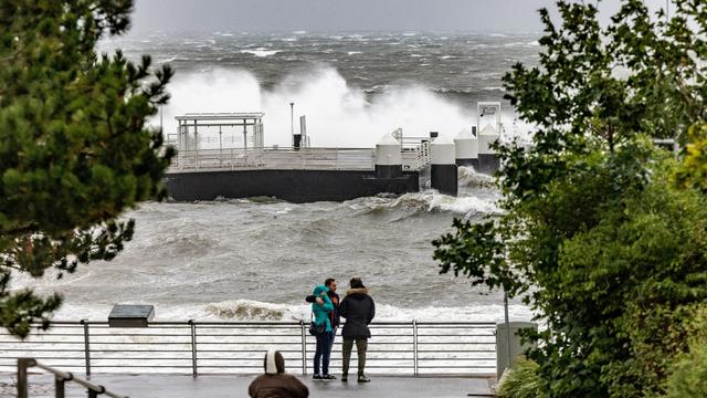 Unwetter: Sturm über der Ostsee stoppt deutsch-dänischen Fährverkehr