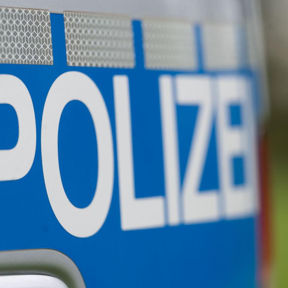 Luft aus Reifen gelassen: 67 Geländewagen betroffen - Baden-Württemberg -  Pforzheimer-Zeitung
