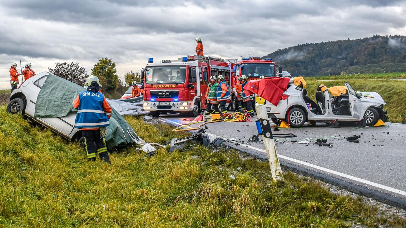 Unfall: Zusammenstoß Im Gegenverkehr Bei Schwäbisch Hall: Eine Tote ...