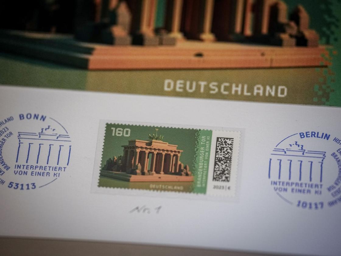 Dienstleistungen: Post stellt Deutschlands erste Krypto-Briefmarke vor |  DIE ZEIT