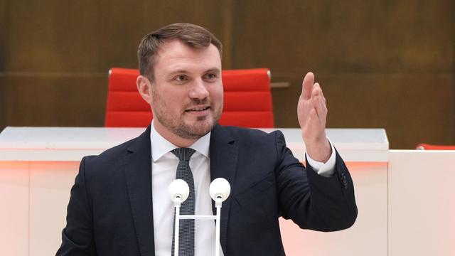 Parteien: SPD-Fraktionschef möchte wohl Spitzenamt nach Wahl behalten