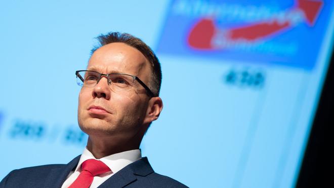 Landtag: Ausgeschlossener AfD-Abgeordneter Blex wieder aufgenommen ...