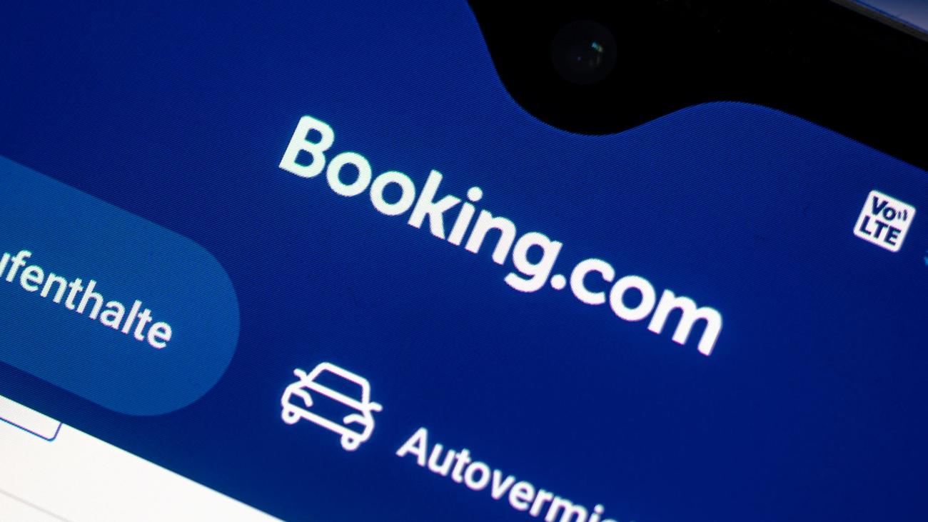 Turismo: Booking paga al fisco italiano 94 milioni di euro