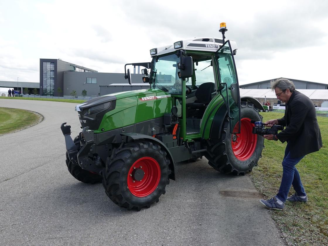 Agrar: Fendt verkauft mehr Traktoren und bietet nun E-Modell an