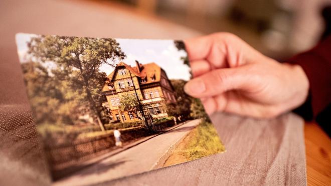 Kongress: Die Kinderheilanstalt «Waldhaus» in Bad Salzdetfurth ist auf einer Postkarte abgebildet.