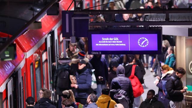 Warnstreiks: Erste Einschränkungen beim Hamburger S-Bahn-Verkehr