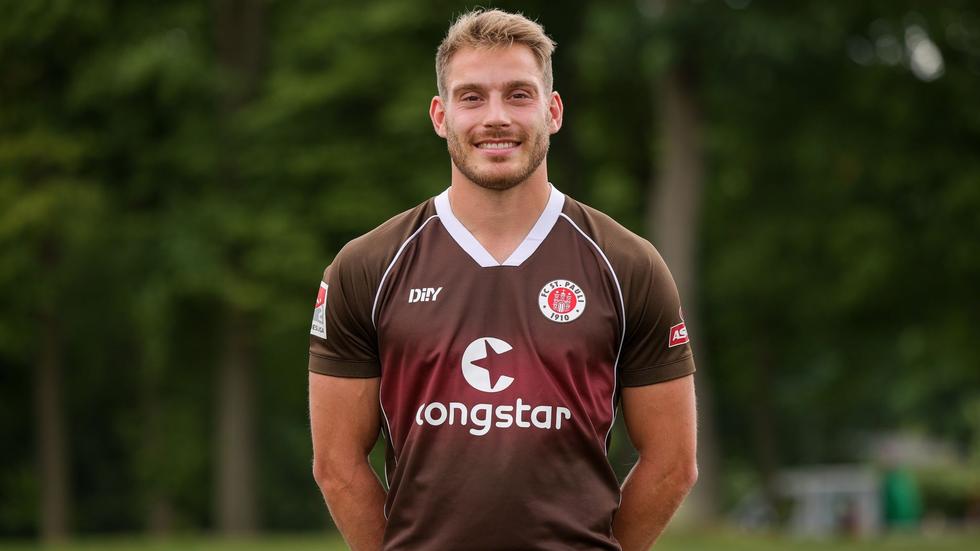 2 Bundesliga Zweitligist Fc St Pauli Verlängert Mit Abwehrspieler Ritzka Zeit Online